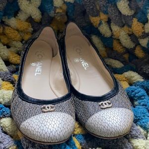 Chanel flats size 8 1/2